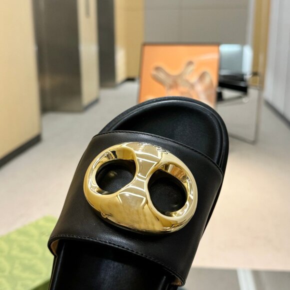 Gucci Women's Sandals - Picture 3 of 4